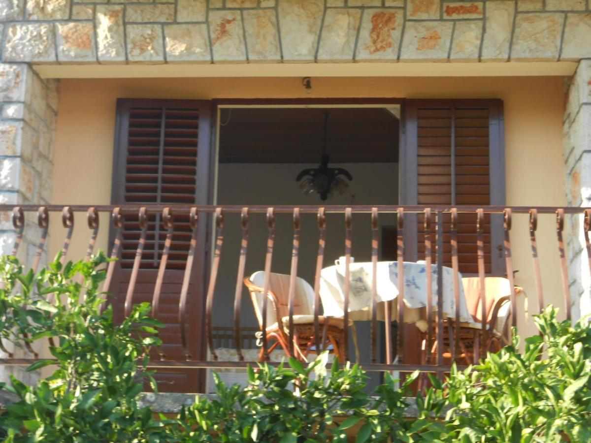 Apartment Groundfloor Jelsa  Εξωτερικό φωτογραφία
